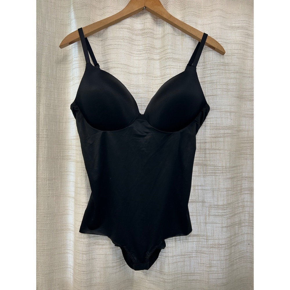 Spanx Red Hot Womens XL Flawless Finish Cupped Panty Bodysuit Shapewear Black